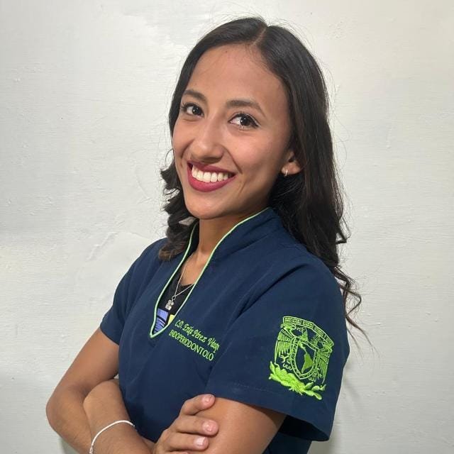 Dra. Erika Pérez, especialista en endoperiodoncia